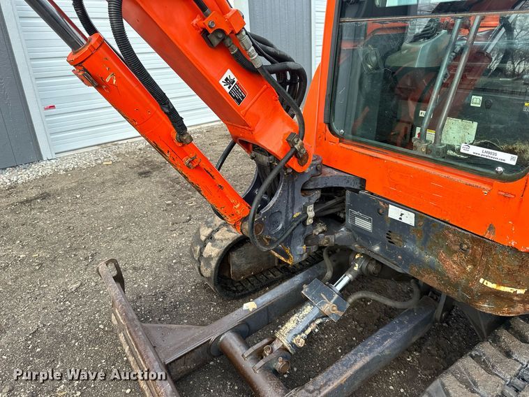 image for item LH9035 2007 Kubota U35SS  mini excavator