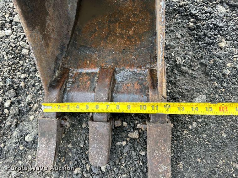 image for item LH9035 2007 Kubota U35SS  mini excavator