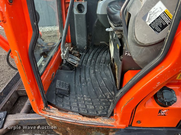 image for item LH9035 2007 Kubota U35SS  mini excavator