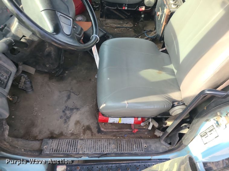 image for item LJ9421 2005 International 7500  sewer jetter truck