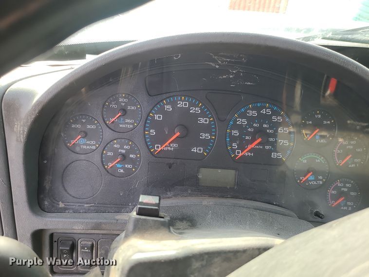 image for item LJ9421 2005 International 7500  sewer jetter truck