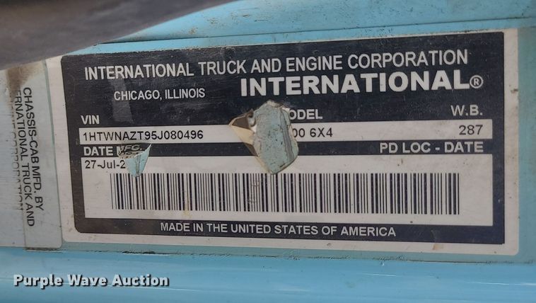 image for item LJ9421 2005 International 7500  sewer jetter truck