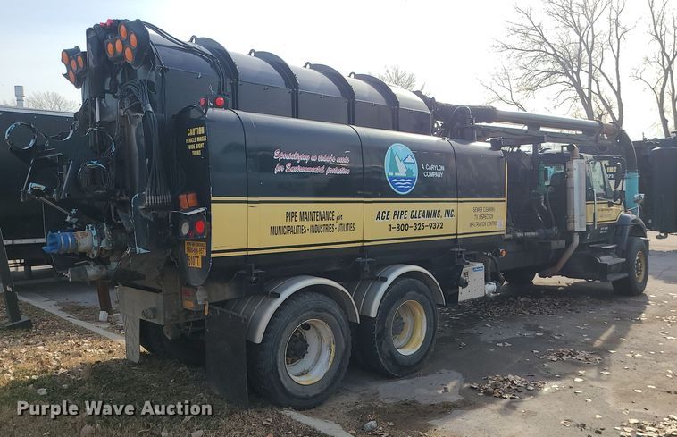 image for item LJ9422 2005 International 7500  sewer jetter truck