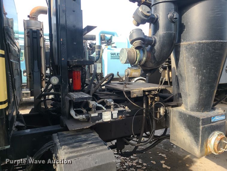 image for item LJ9422 2005 International 7500  sewer jetter truck