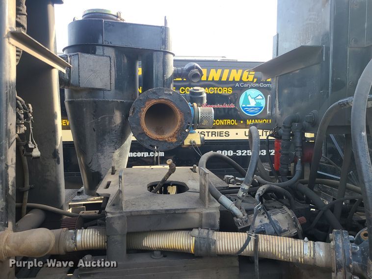 image for item LJ9422 2005 International 7500  sewer jetter truck