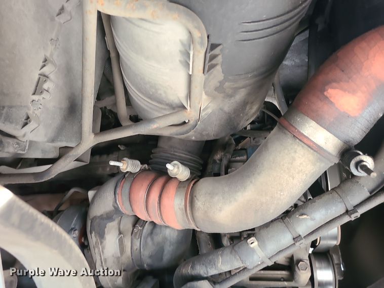 image for item LJ9422 2005 International 7500  sewer jetter truck