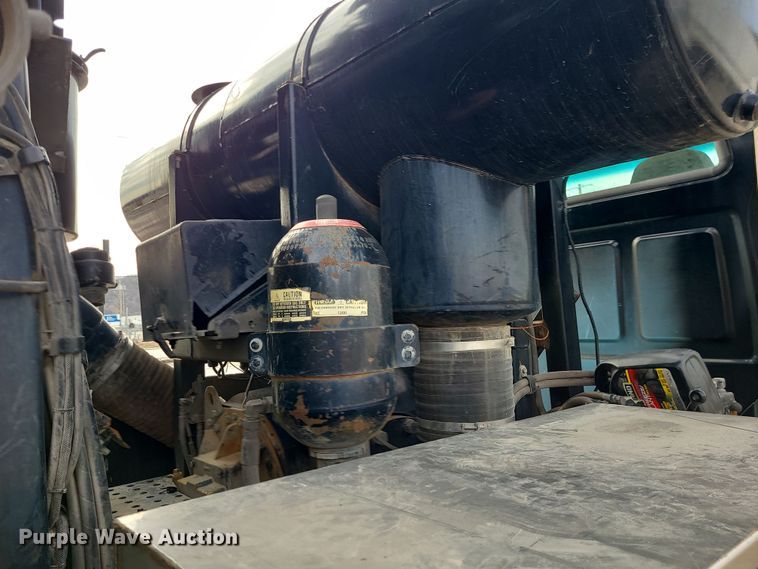 image for item LJ9423 2001 Sterling  sewer jetter truck