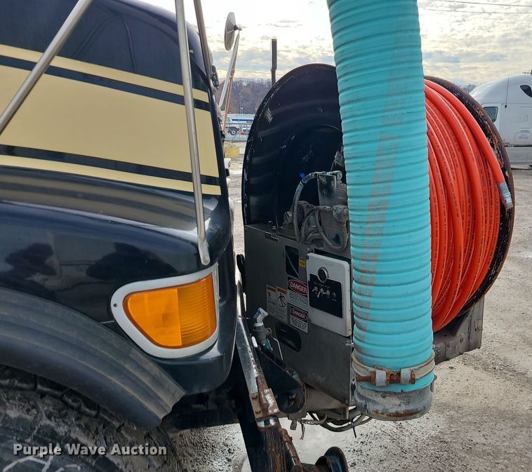 image for item LJ9423 2001 Sterling  sewer jetter truck