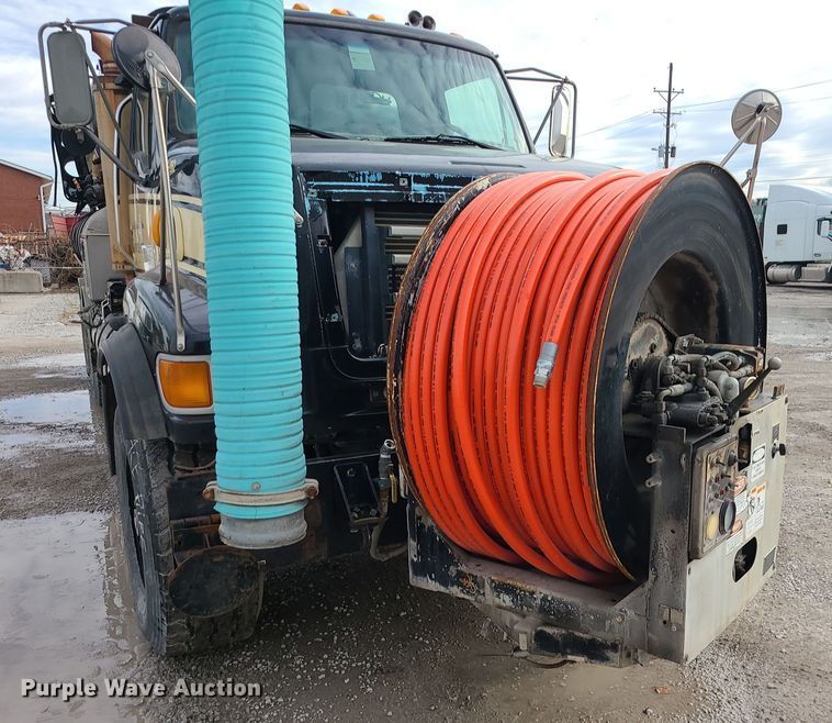 image for item LJ9423 2001 Sterling  sewer jetter truck