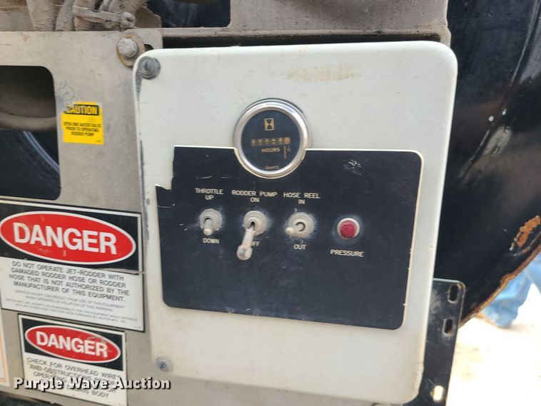 image for item LJ9423 2001 Sterling  sewer jetter truck