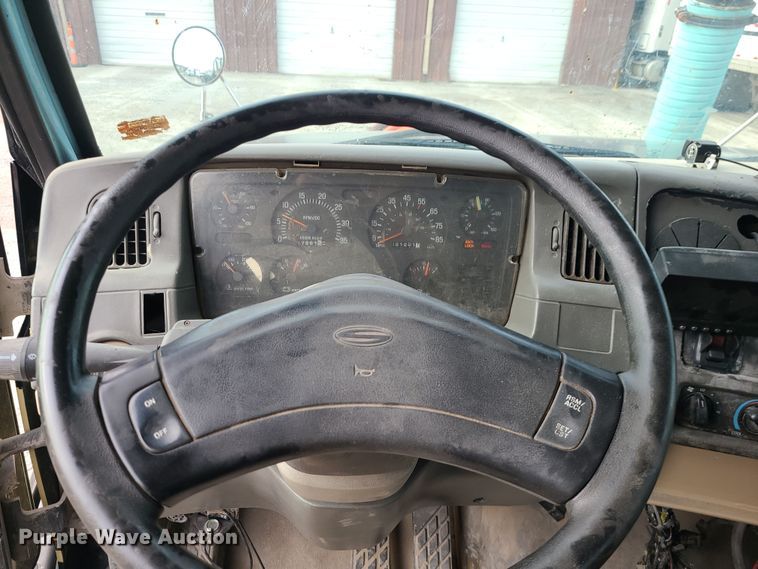 image for item LJ9423 2001 Sterling  sewer jetter truck