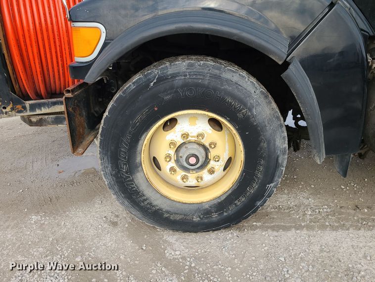 image for item LJ9423 2001 Sterling  sewer jetter truck