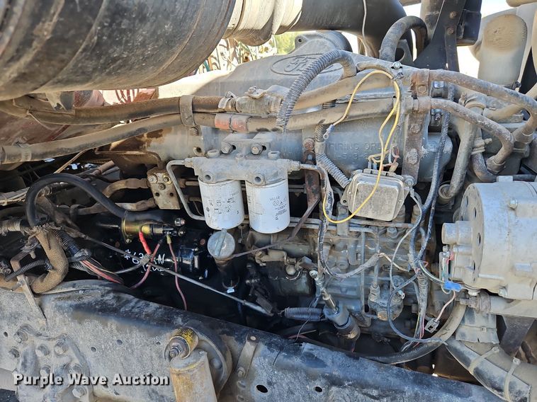 image for item LM9269 1986 Ford L9000  dump truck