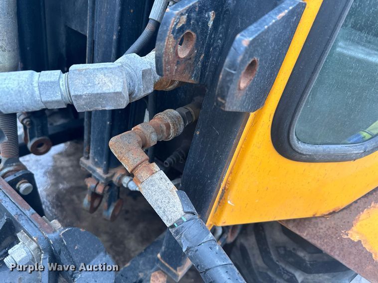 image for item LO9440 Trackless MT MT5T  municipal tractor