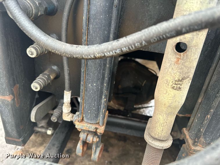 image for item LO9440 Trackless MT MT5T  municipal tractor