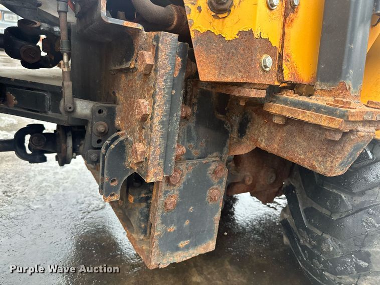 image for item LO9440 Trackless MT MT5T  municipal tractor