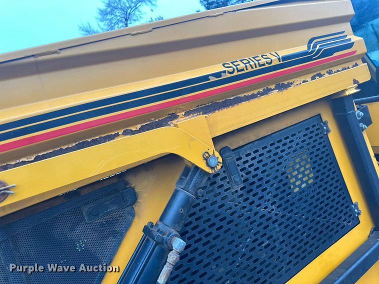 image for item LO9440 Trackless MT MT5T  municipal tractor