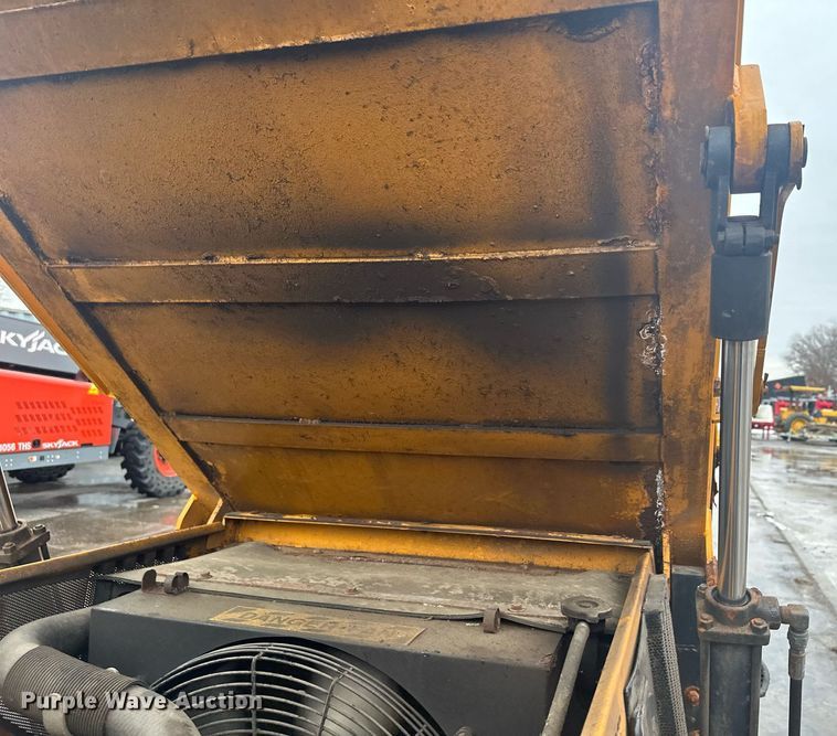 image for item LO9440 Trackless MT MT5T  municipal tractor