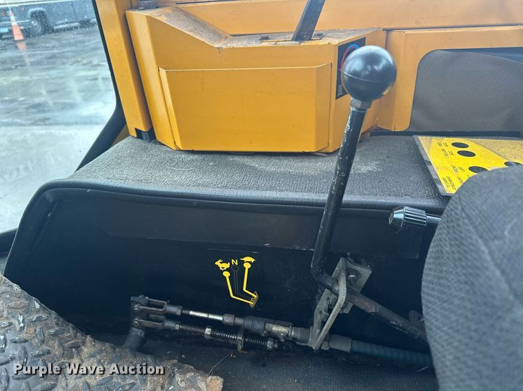 image for item LO9440 Trackless MT MT5T  municipal tractor