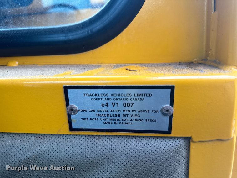 image for item LO9440 Trackless MT MT5T  municipal tractor