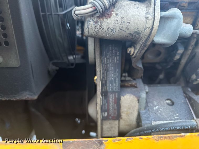 image for item LO9440 Trackless MT MT5T  municipal tractor