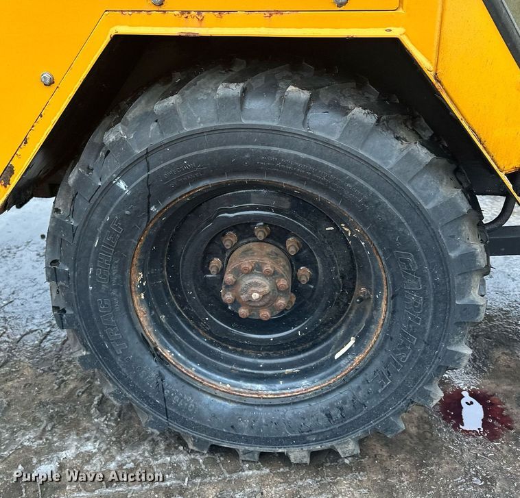 image for item LO9440 Trackless MT MT5T  municipal tractor