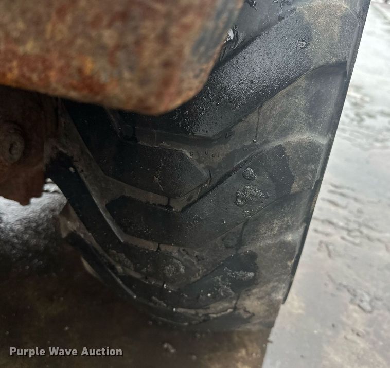 image for item LO9440 Trackless MT MT5T  municipal tractor