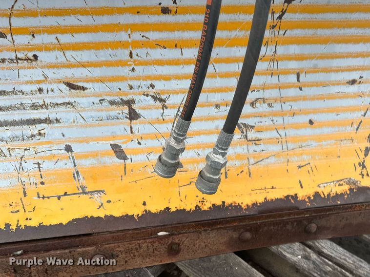 image for item LO9440 Trackless MT MT5T  municipal tractor