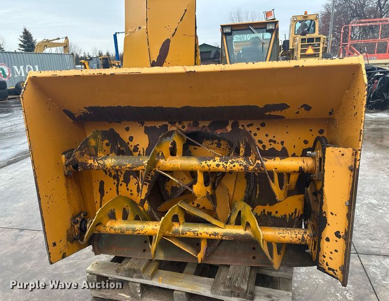 image for item LO9440 Trackless MT MT5T  municipal tractor