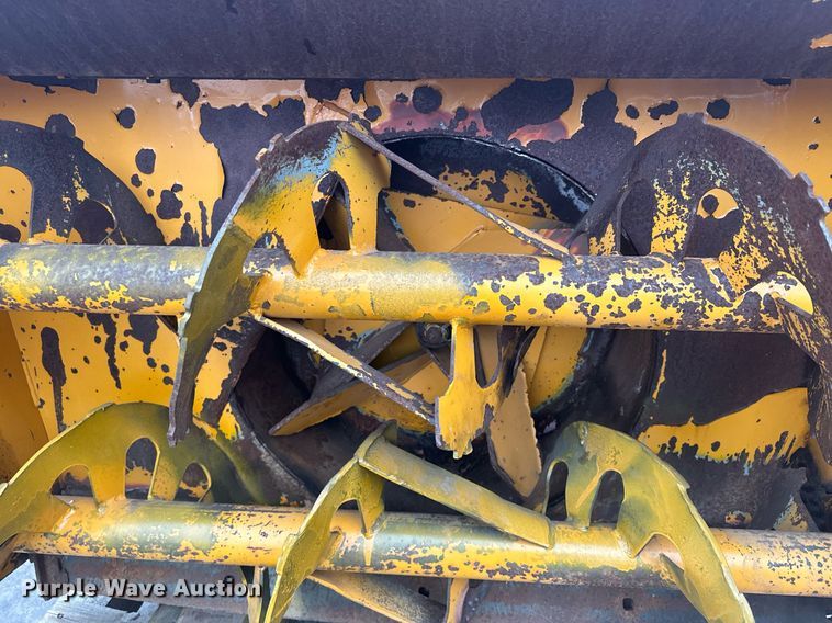 image for item LO9440 Trackless MT MT5T  municipal tractor