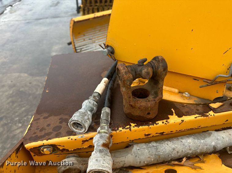 image for item LO9440 Trackless MT MT5T  municipal tractor