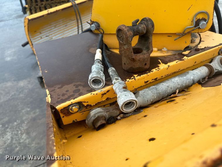 image for item LO9440 Trackless MT MT5T  municipal tractor