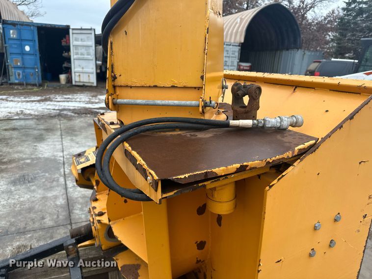 image for item LO9440 Trackless MT MT5T  municipal tractor