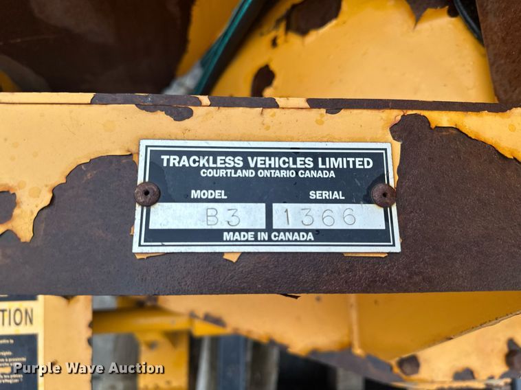 image for item LO9440 Trackless MT MT5T  municipal tractor