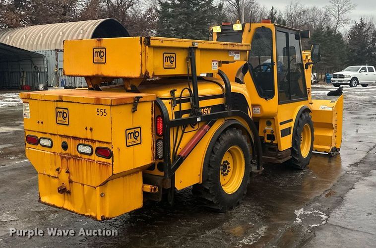 image for item LO9441 2012 MB MSV  municipal tractor