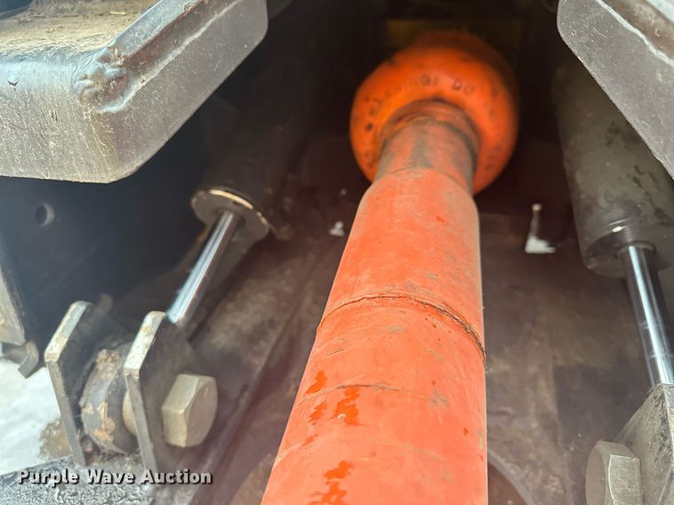 image for item LO9441 2012 MB MSV  municipal tractor