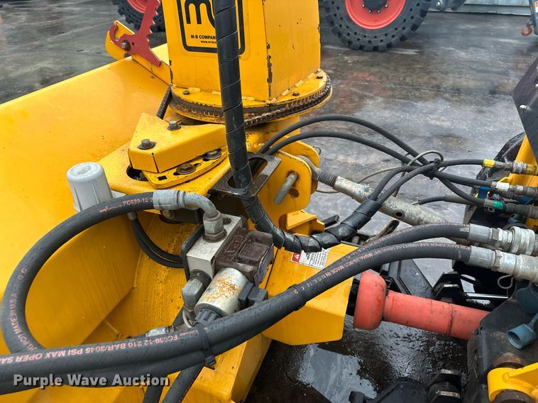 image for item LO9441 2012 MB MSV  municipal tractor