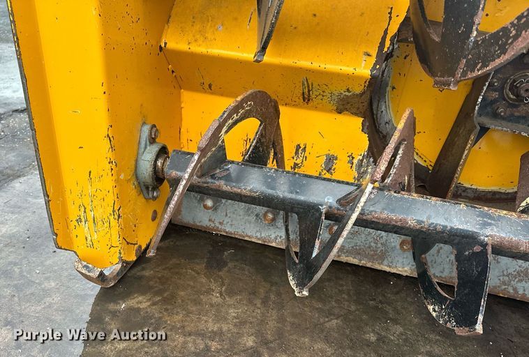 image for item LO9441 2012 MB MSV  municipal tractor