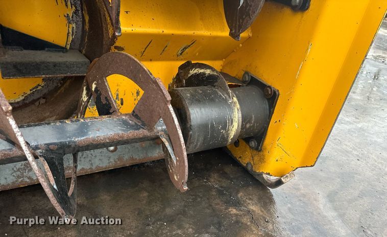 image for item LO9441 2012 MB MSV  municipal tractor