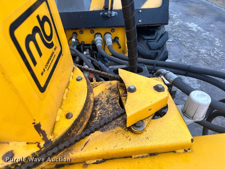 image for item LO9441 2012 MB MSV  municipal tractor