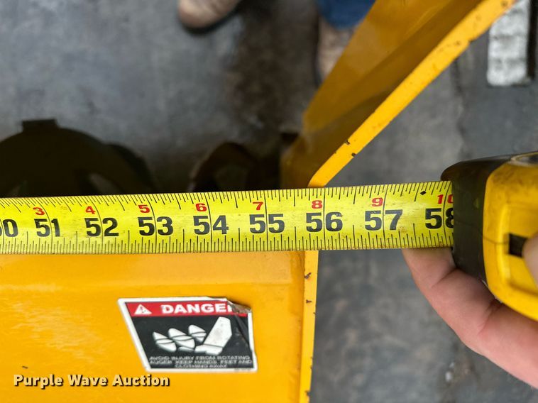 image for item LO9441 2012 MB MSV  municipal tractor