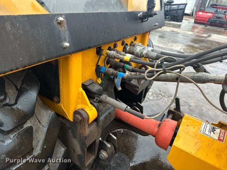 image for item LO9441 2012 MB MSV  municipal tractor