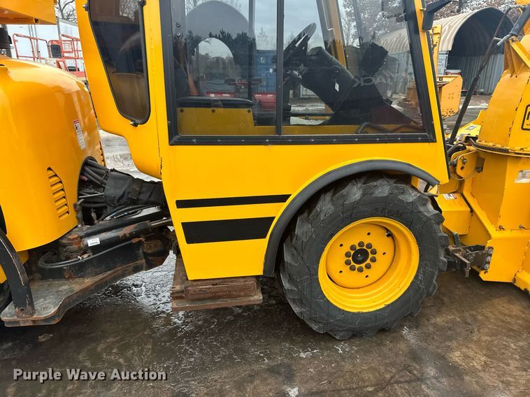 image for item LO9441 2012 MB MSV  municipal tractor