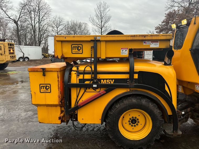 image for item LO9441 2012 MB MSV  municipal tractor