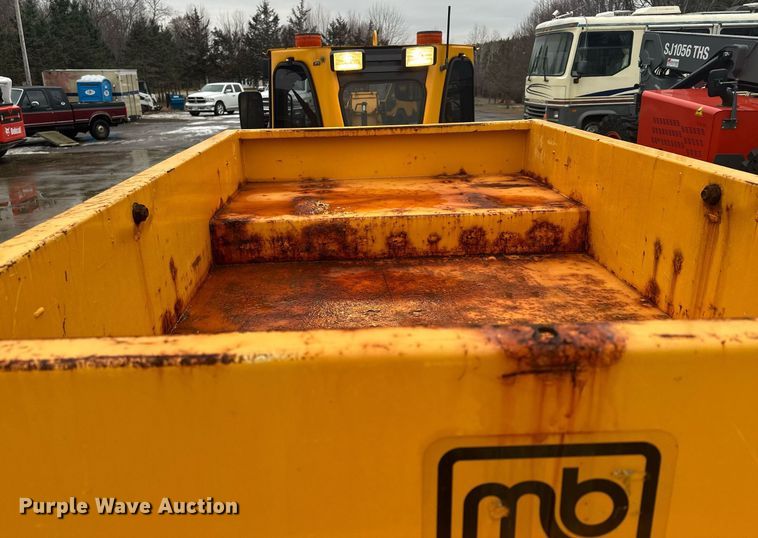 image for item LO9441 2012 MB MSV  municipal tractor