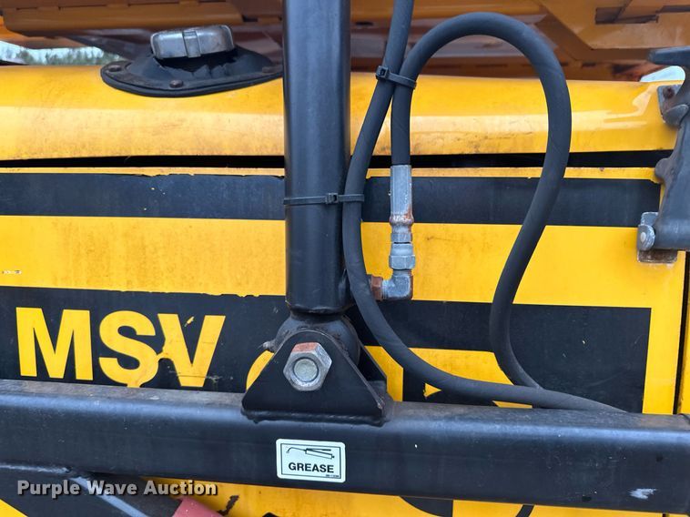 image for item LO9441 2012 MB MSV  municipal tractor