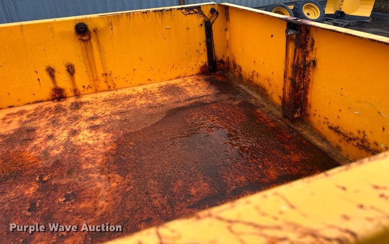 image for item LO9441 2012 MB MSV  municipal tractor