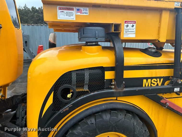 image for item LO9441 2012 MB MSV  municipal tractor