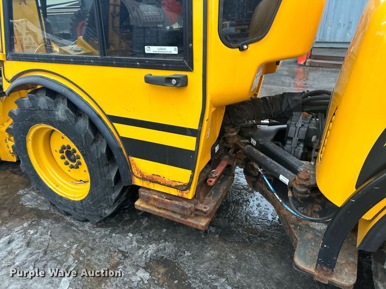 image for item LO9441 2012 MB MSV  municipal tractor