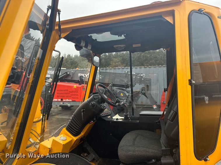 image for item LO9441 2012 MB MSV  municipal tractor